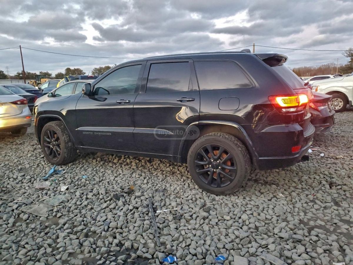 Jeep Grand Cherokee 2019 — photo 2