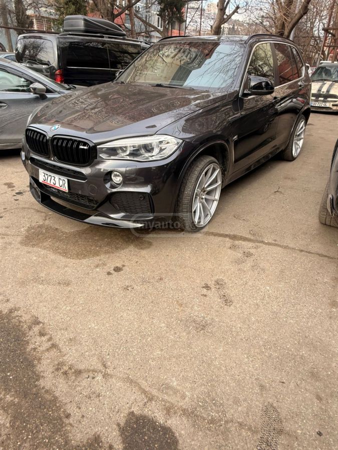 BMW X5 2015 — photo 2