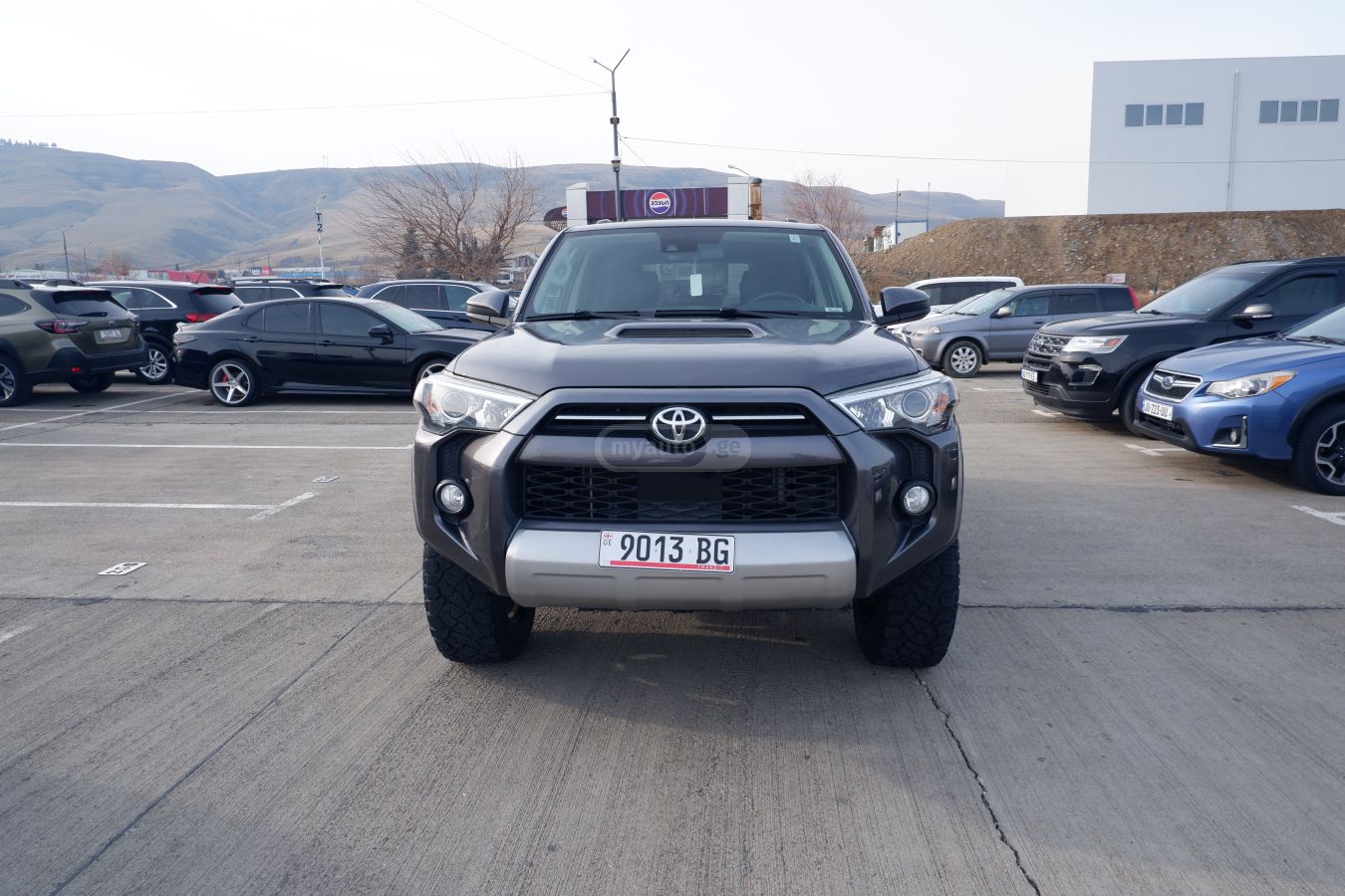 Toyota 4 Runner 2019 — photo 2