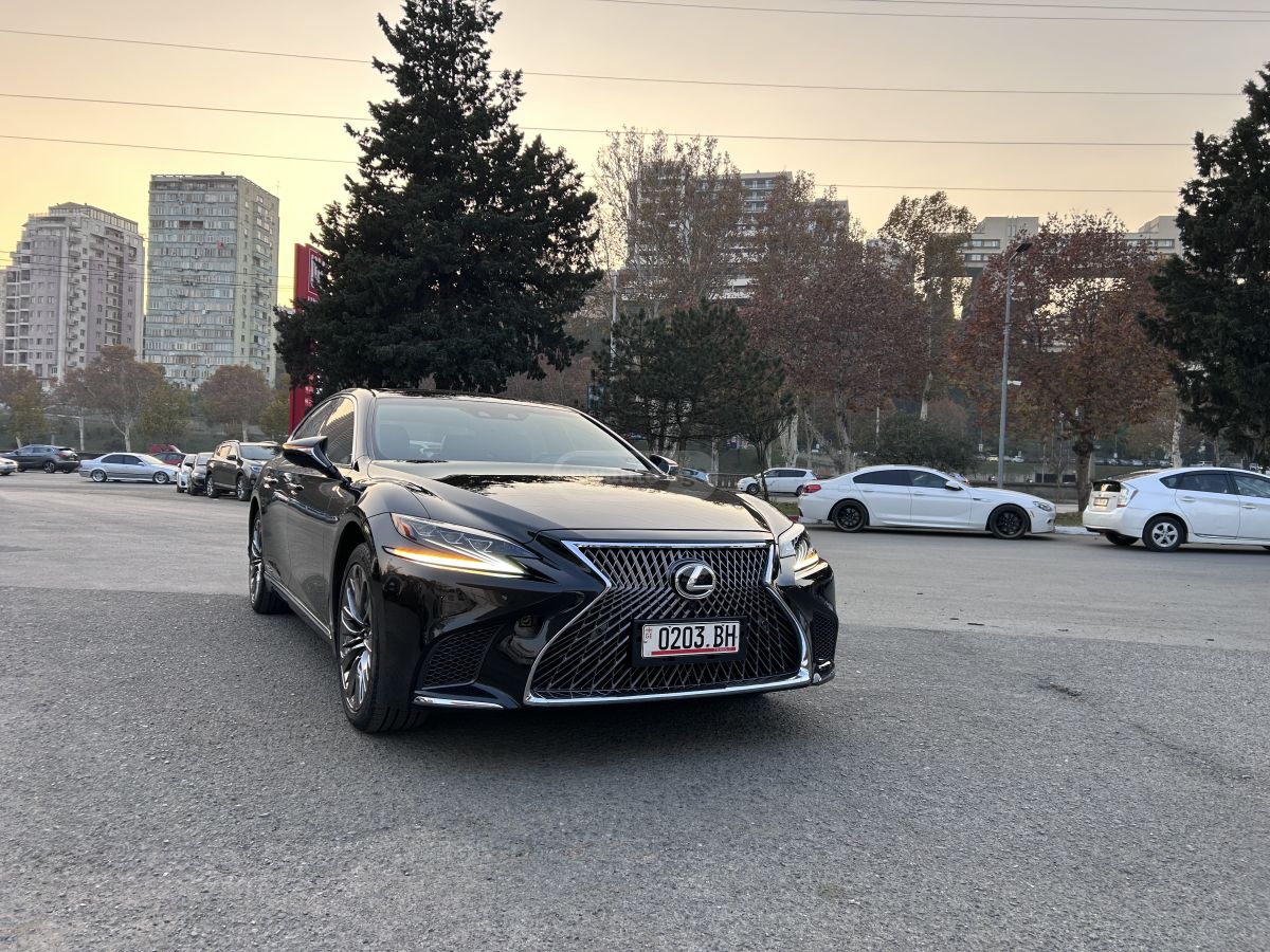 Lexus LS 500 h