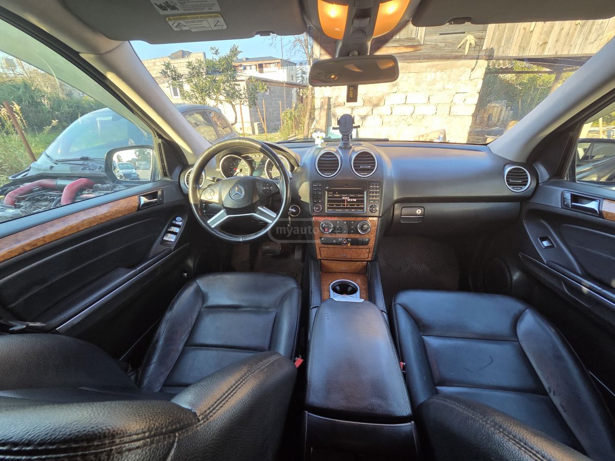 Mercedes-Benz ML 350