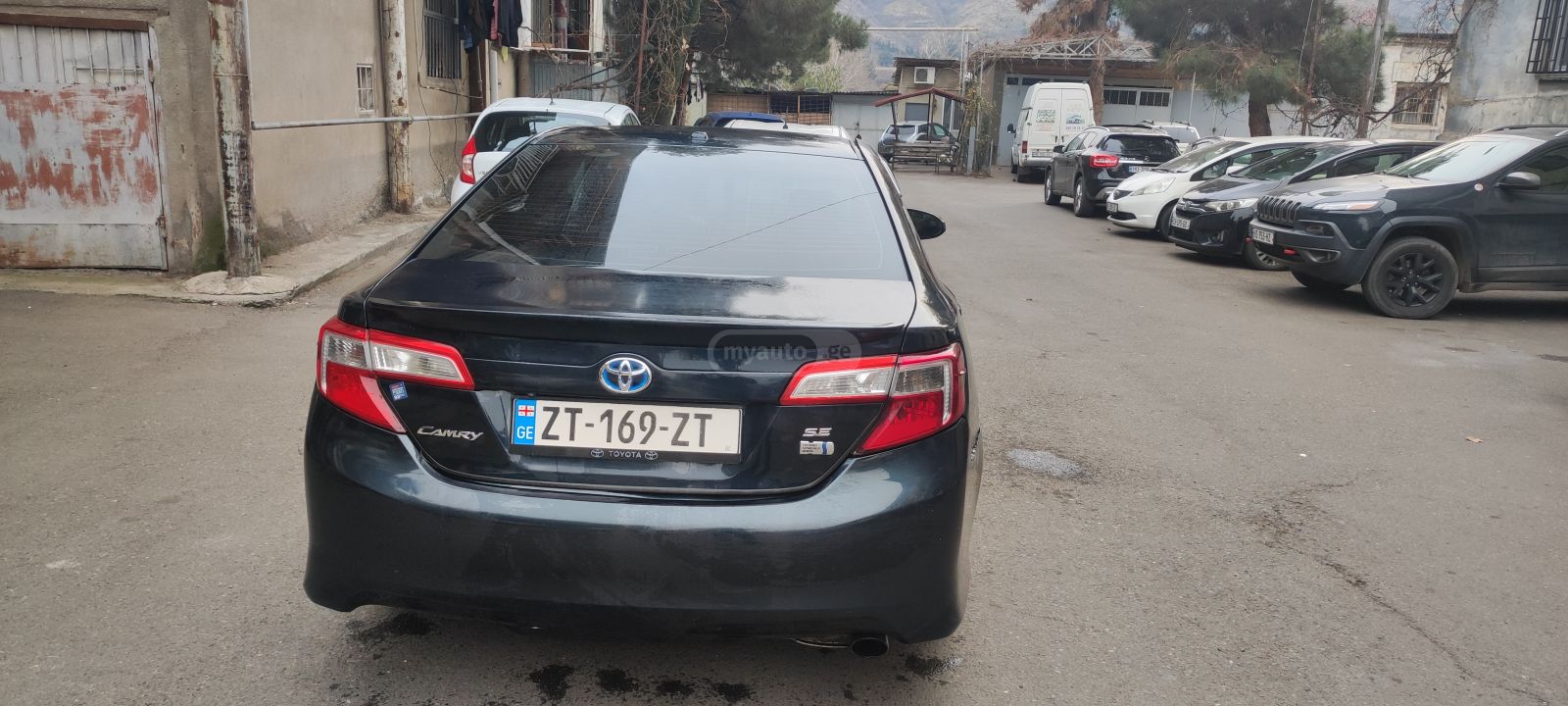 Toyota Camry 2014 — photo 2