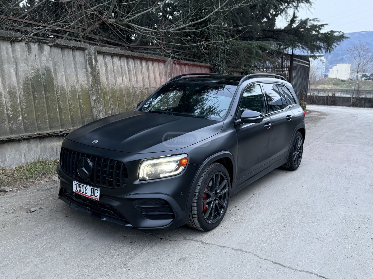 Mercedes-Benz GLB 35 AMG 2020 — photo 2
