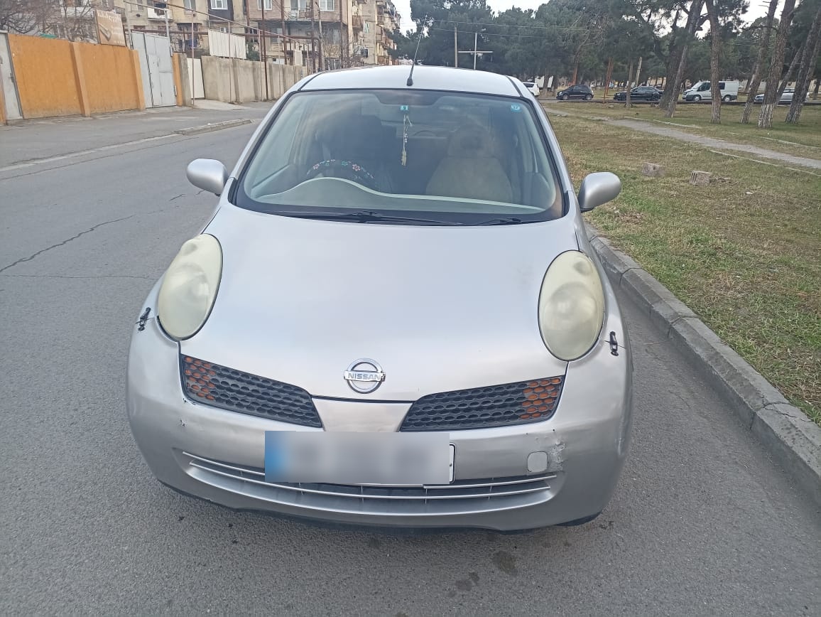 Nissan March