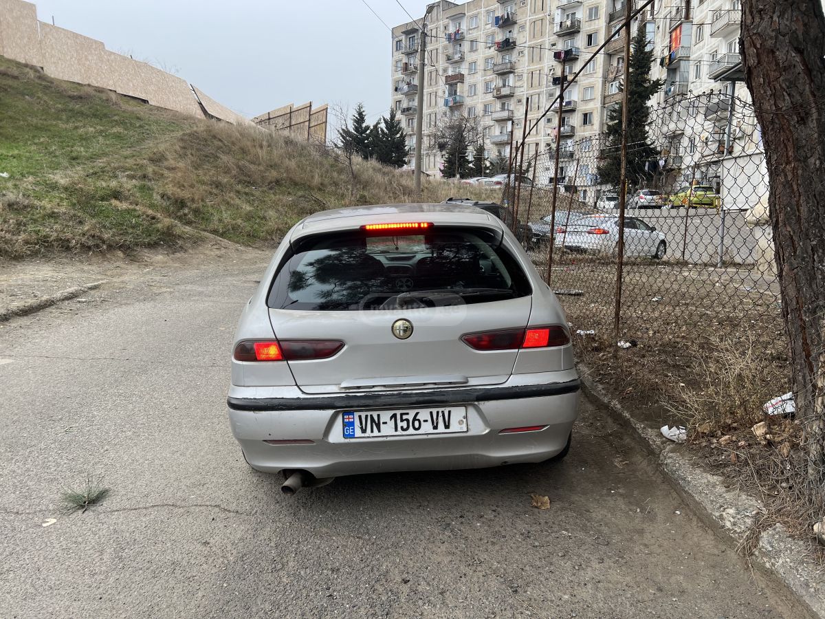 Alfa Romeo 156 2001 — photo 2