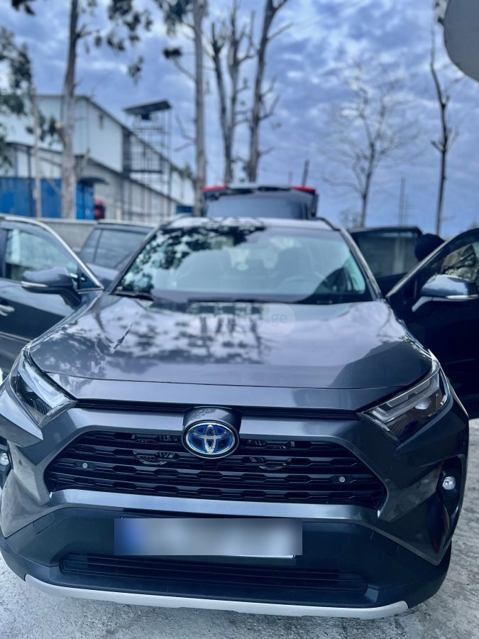 Toyota RAV 4 2022 — photo 2