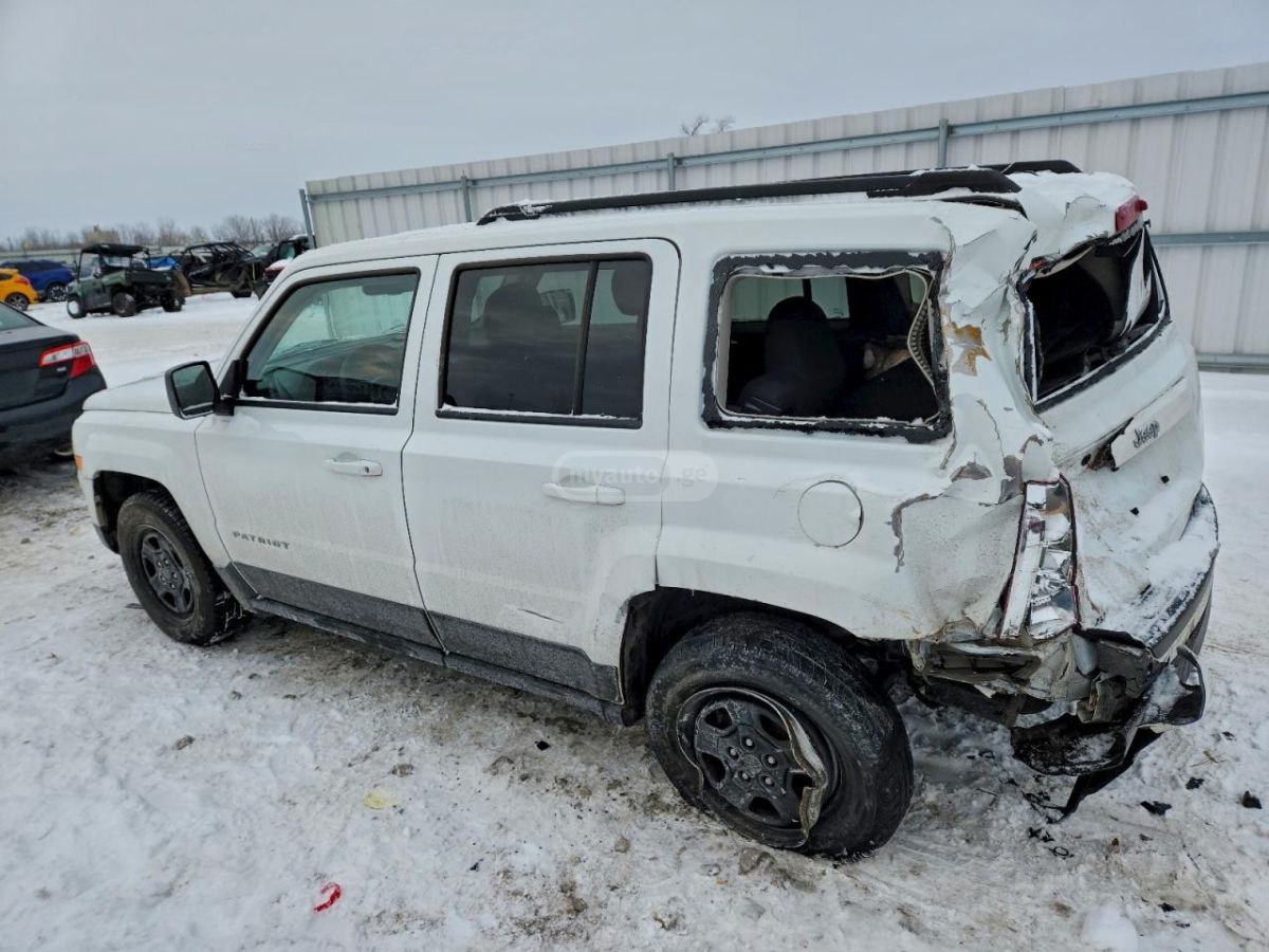 Jeep Patriot 2016 — photo 2