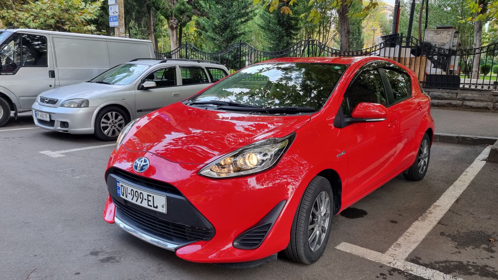 Toyota Aqua 2019 — photo 2