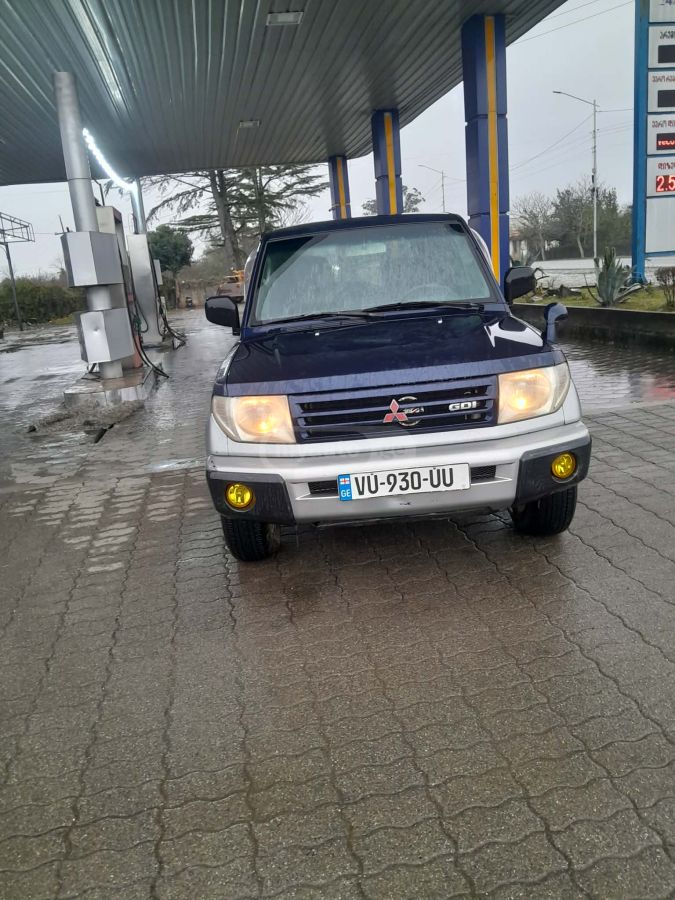 Mitsubishi Pajero IO 1999 — photo 2