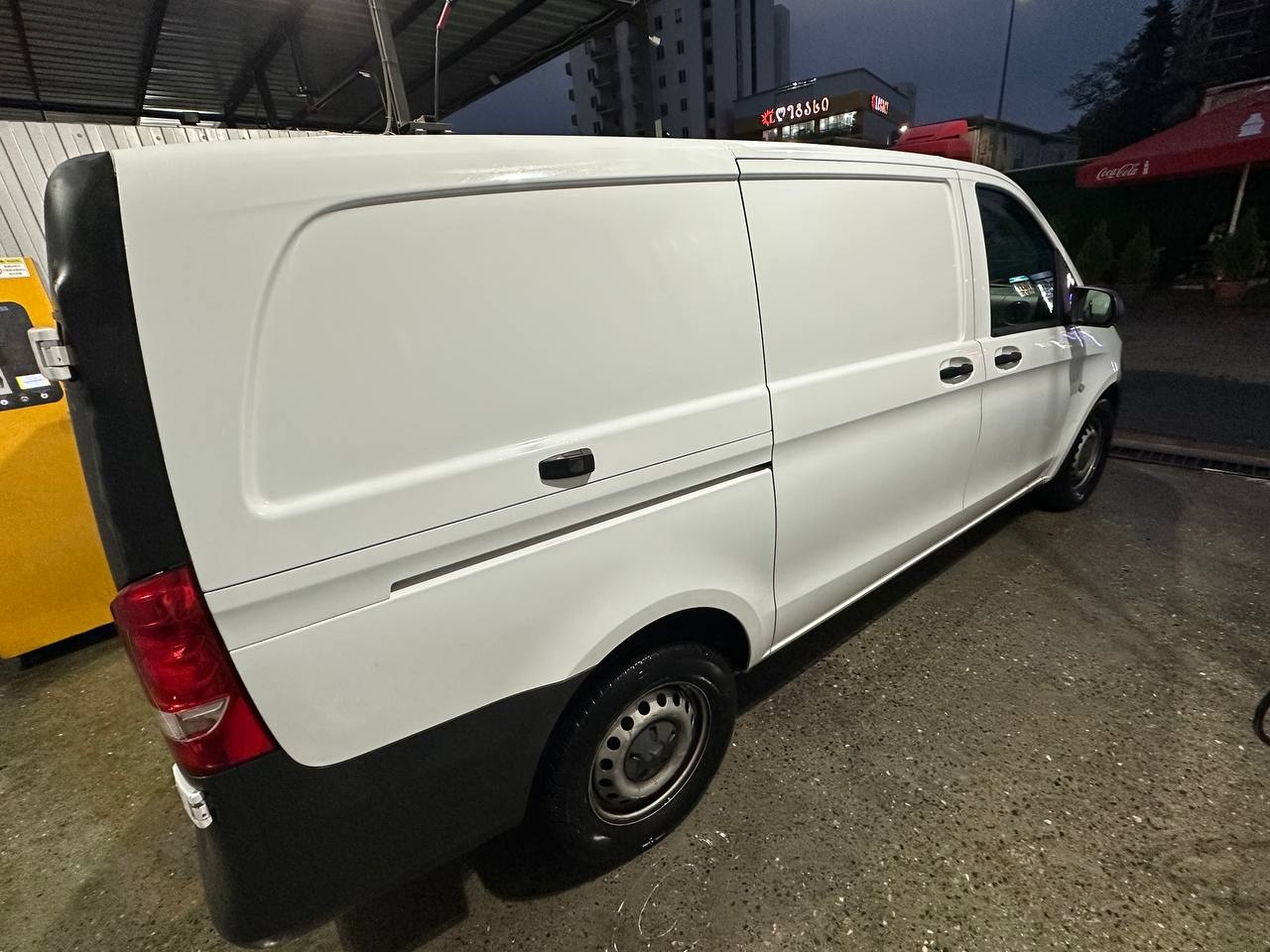 Mercedes-Benz Metris Cargo Van 2022 — photo 2