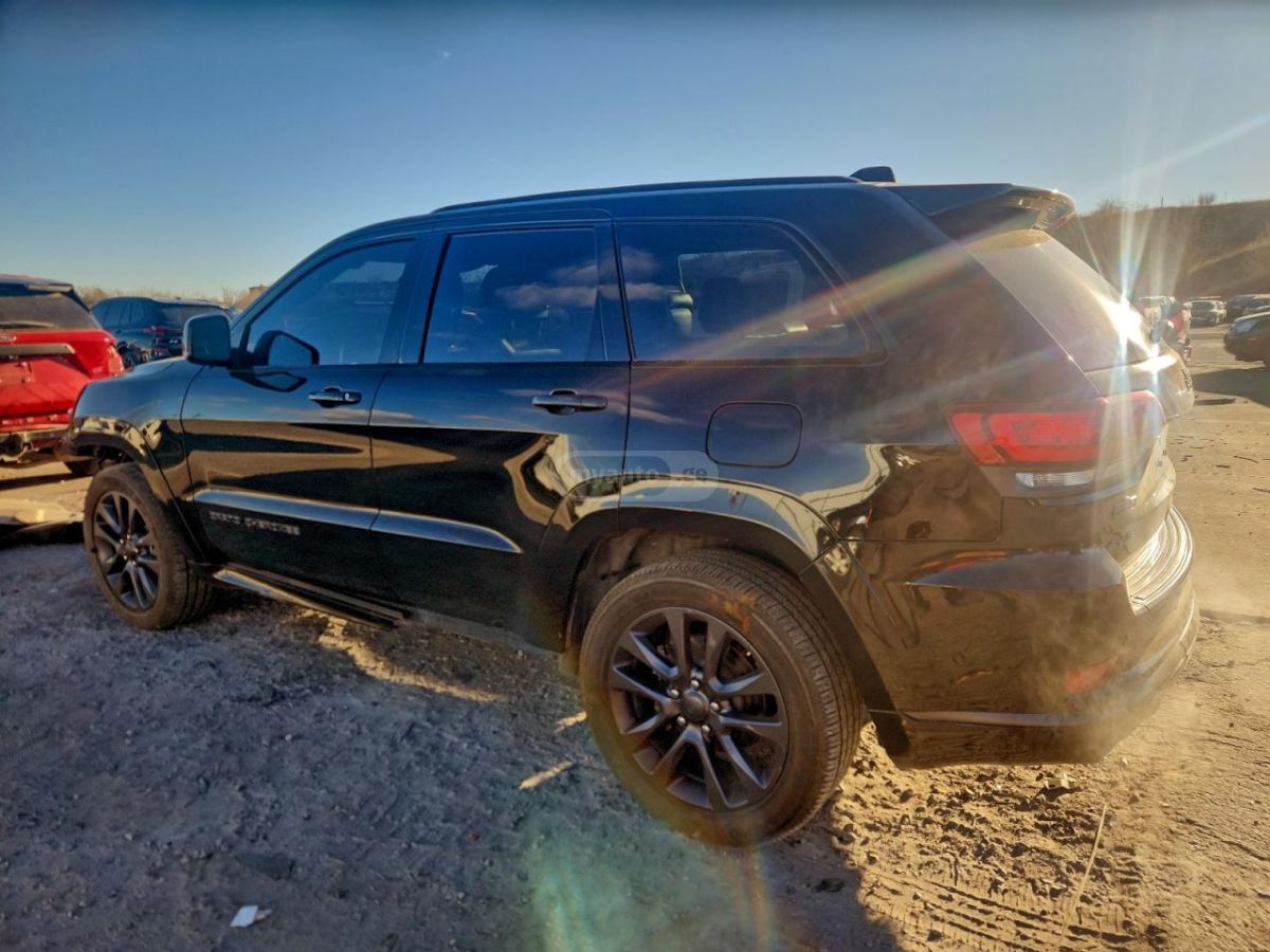 Jeep Grand Cherokee 2018 — photo 2