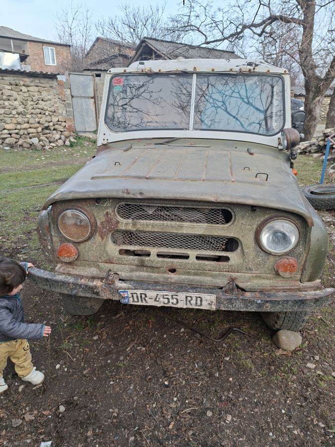 UAZ 469