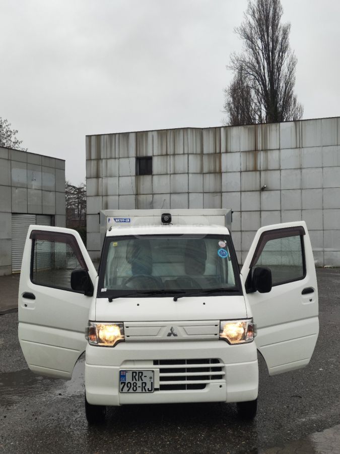 Mitsubishi Minicub 2013 — photo 2