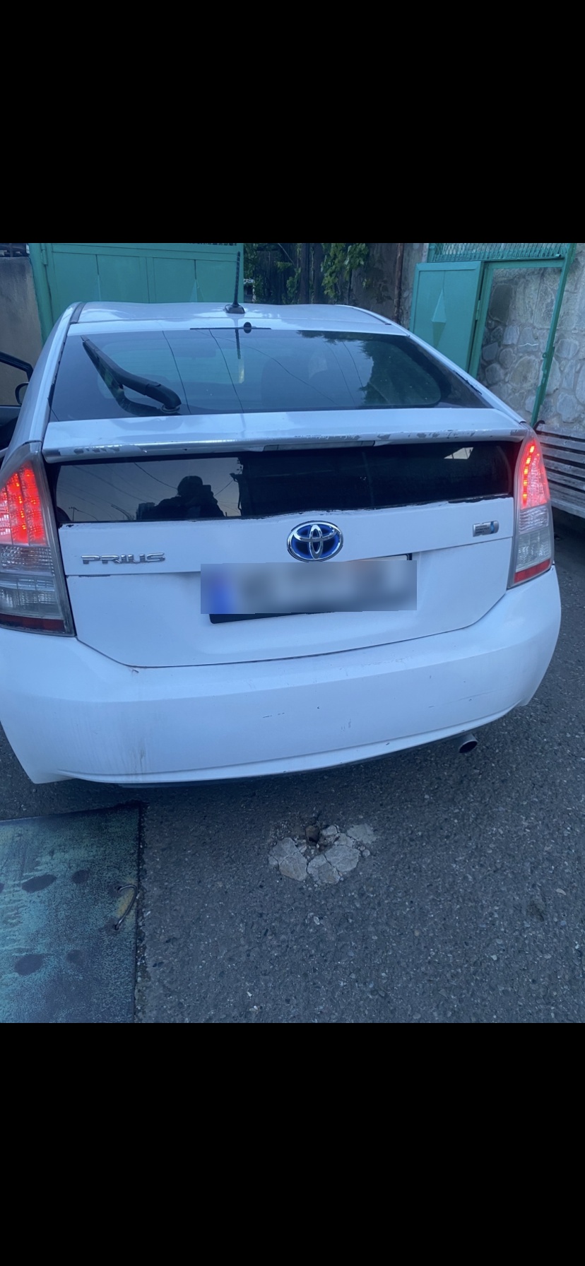 Toyota Prius 2010 — photo 2
