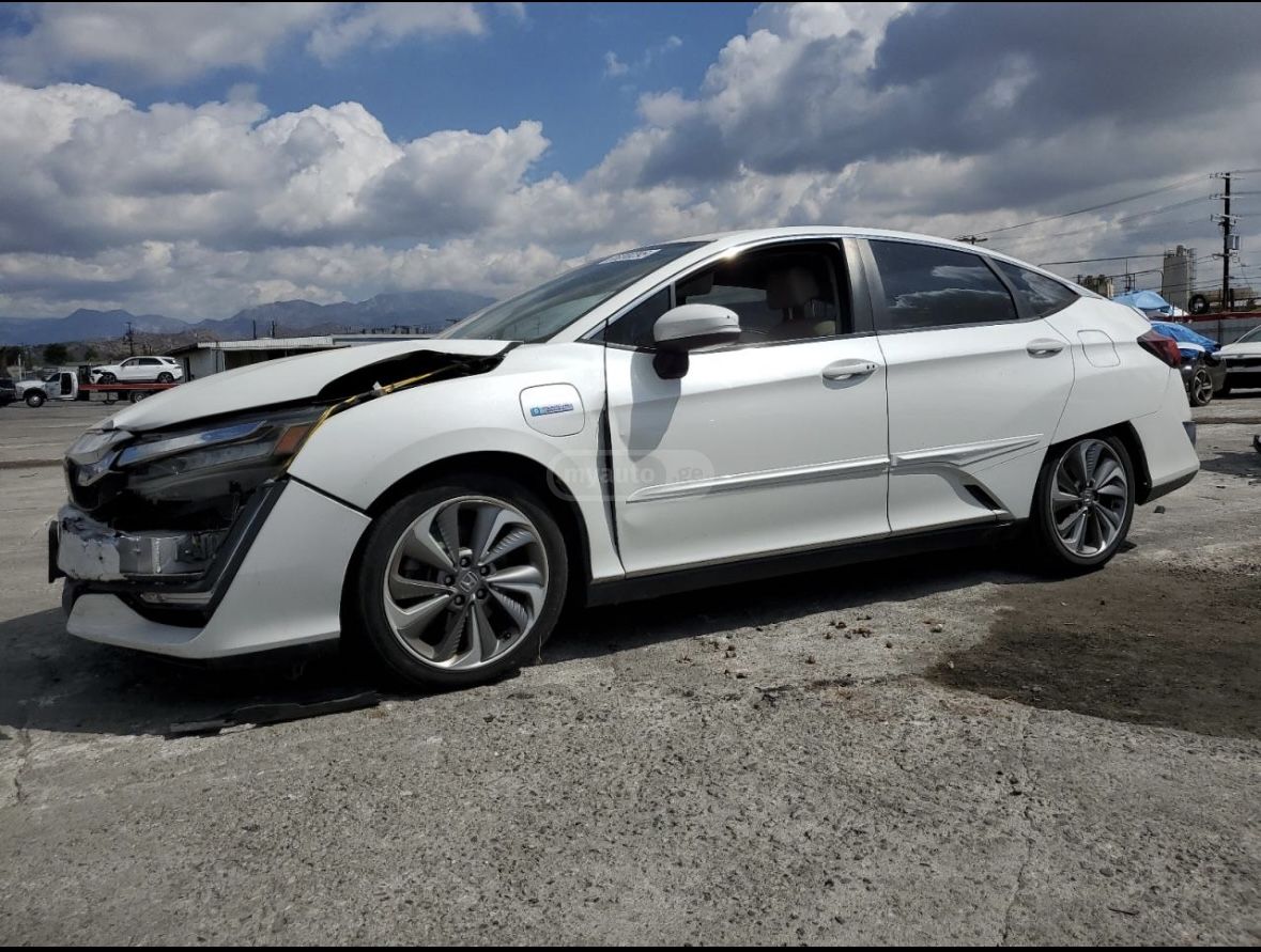 Honda Clarity 2018 — photo 2