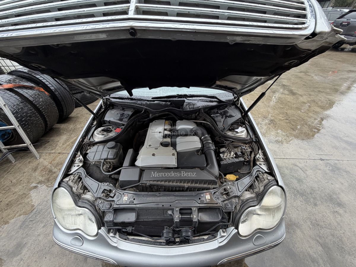Mercedes-Benz C 200