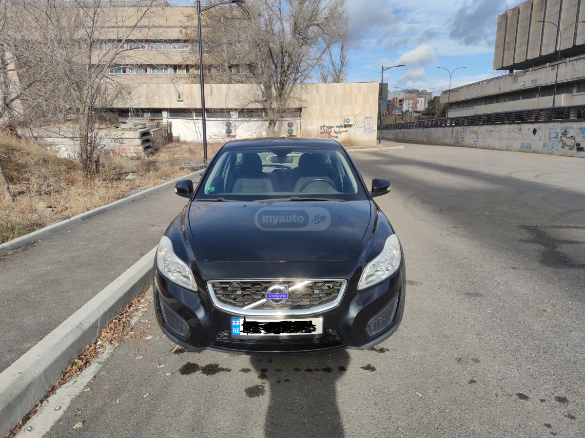 Volvo C30 2010 — photo 2