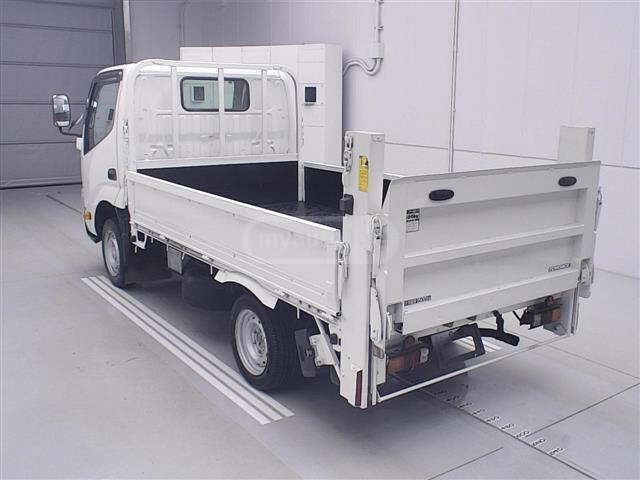 Toyota Dyna Truck 2019 — photo 2