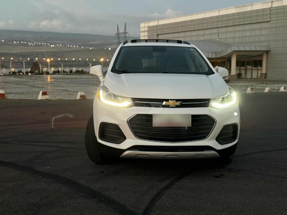 Chevrolet Trax 2017 — photo 2