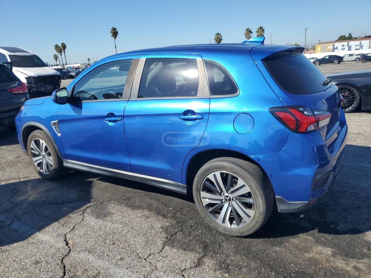 Mitsubishi Outlander 2020 — photo 2