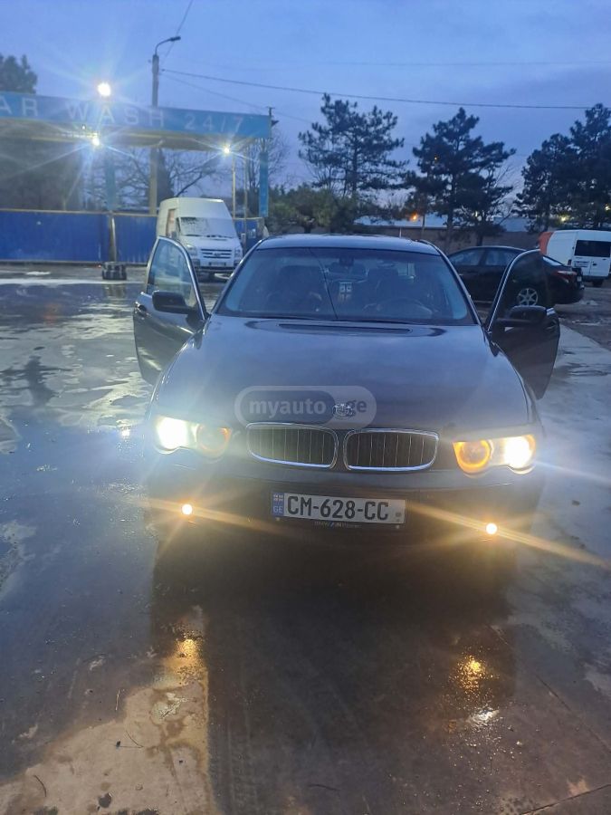 BMW 735