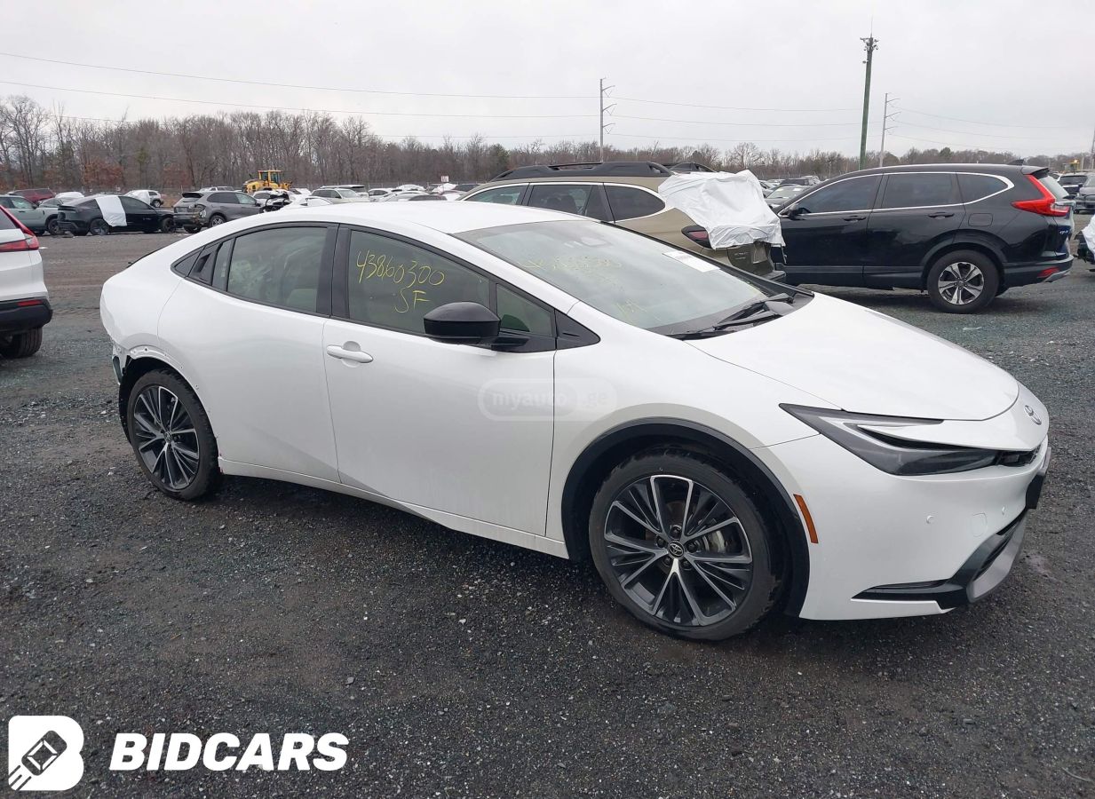 Toyota Prius 2025 — photo 2