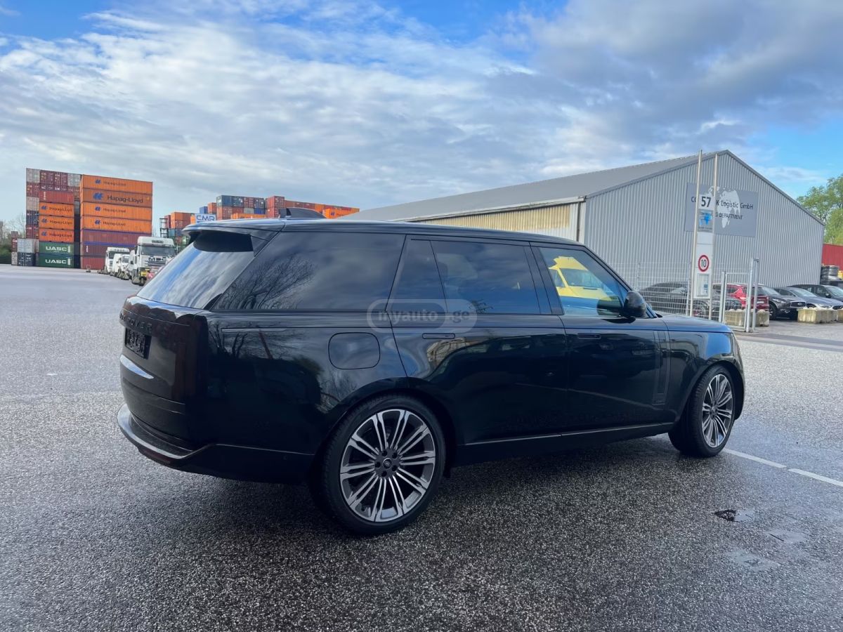 Land Rover Range Rover 2025 — photo 2