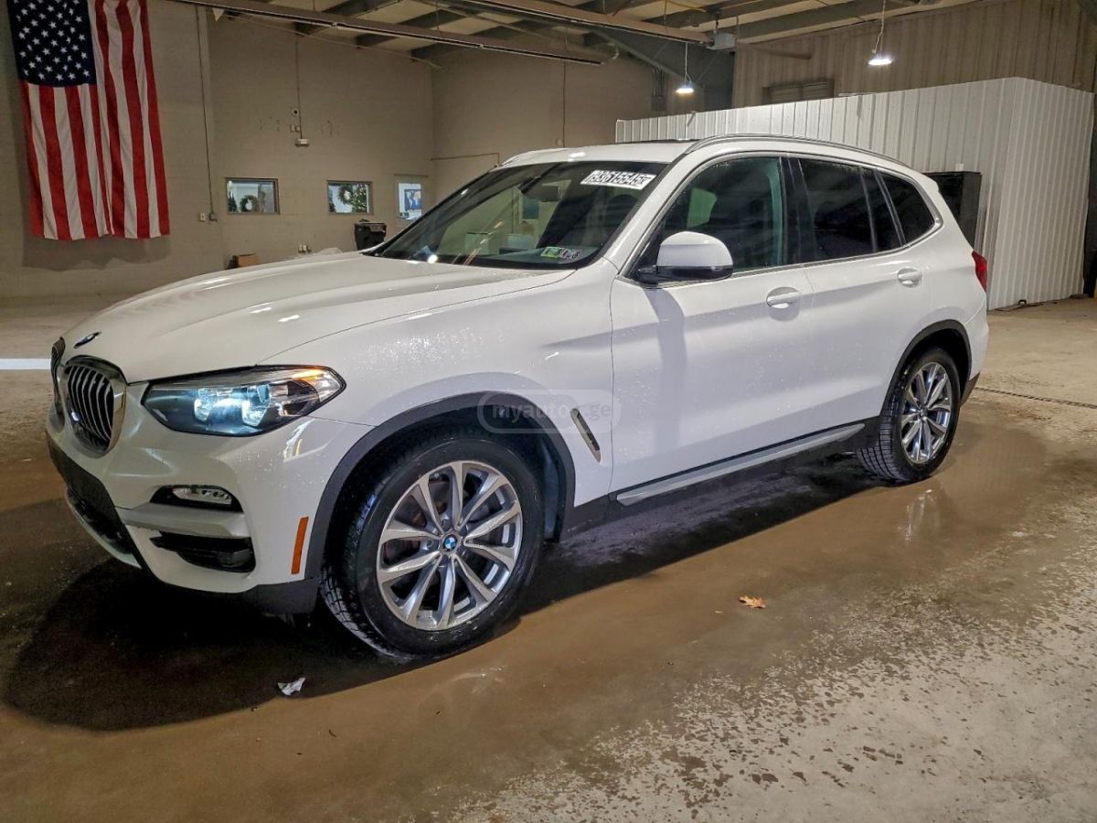 BMW X3 2019 — photo 2