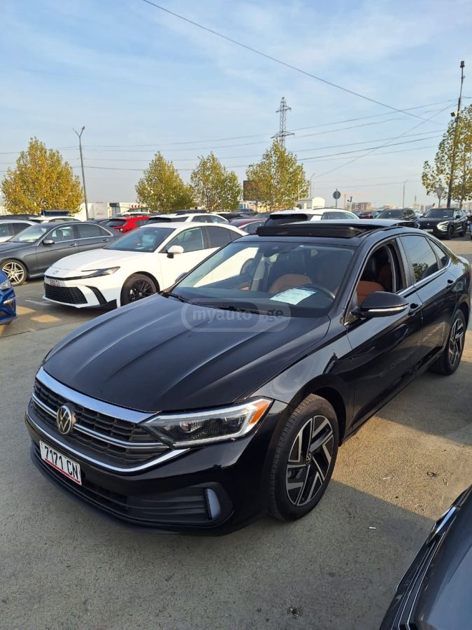 Volkswagen Jetta 2022 — photo 2