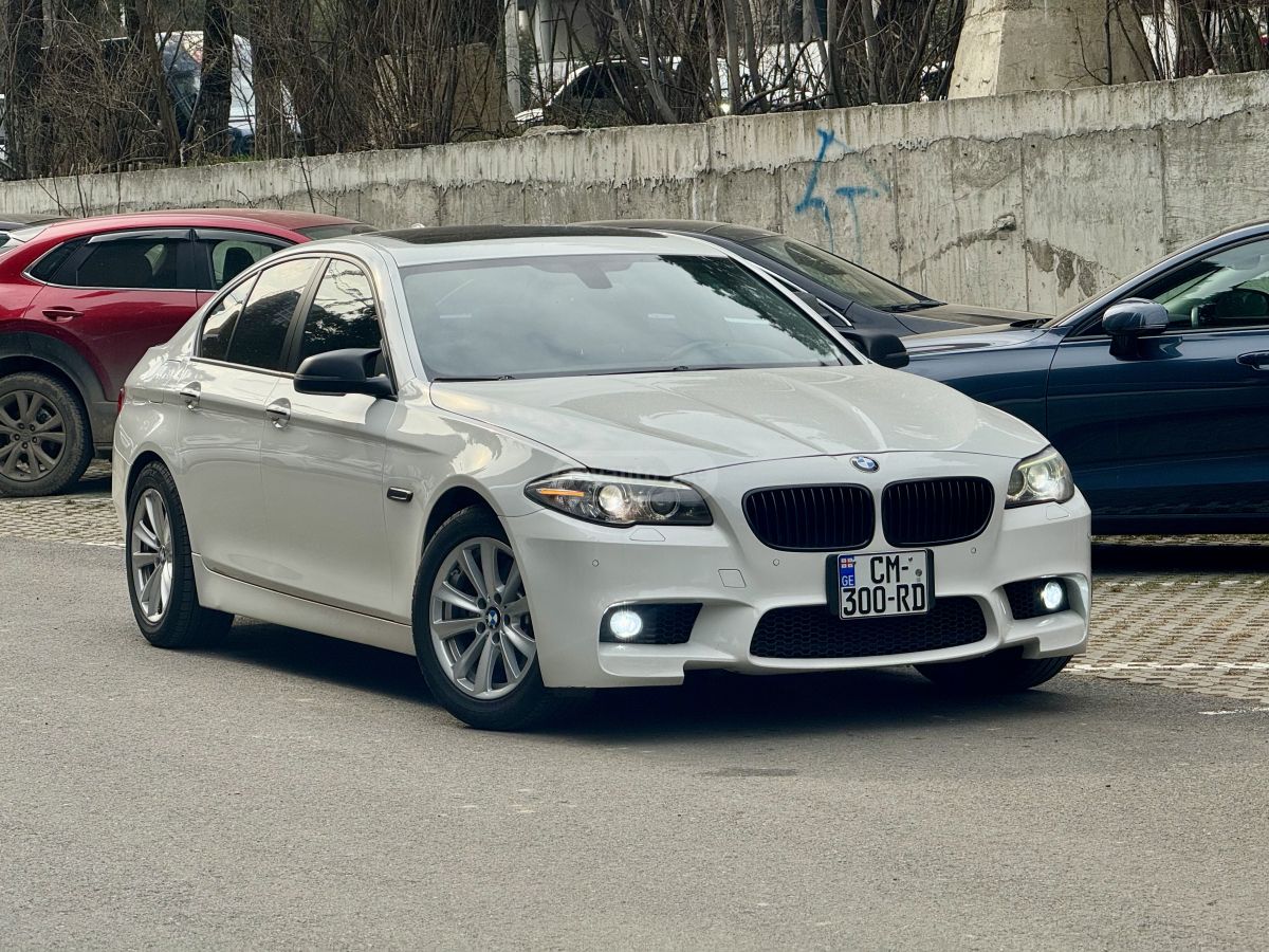 BMW 528