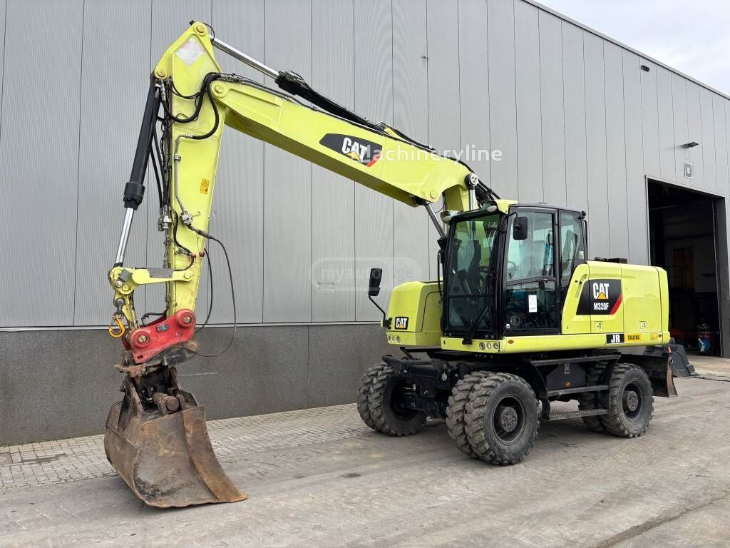 Caterpillar 120 / 120 AWD 2015 — photo 2