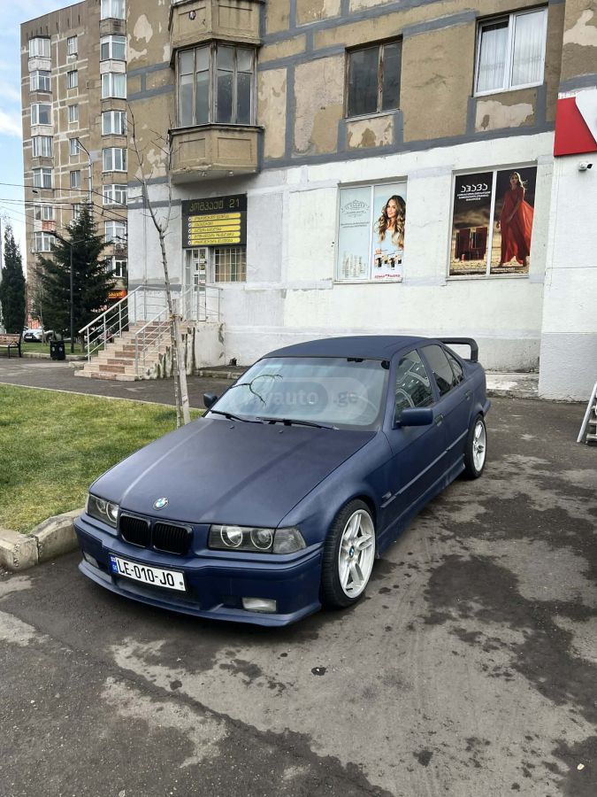 BMW 318