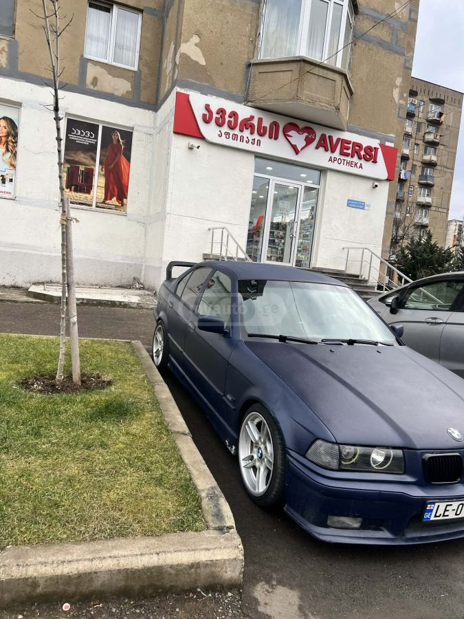 BMW 318 1995 — photo 2