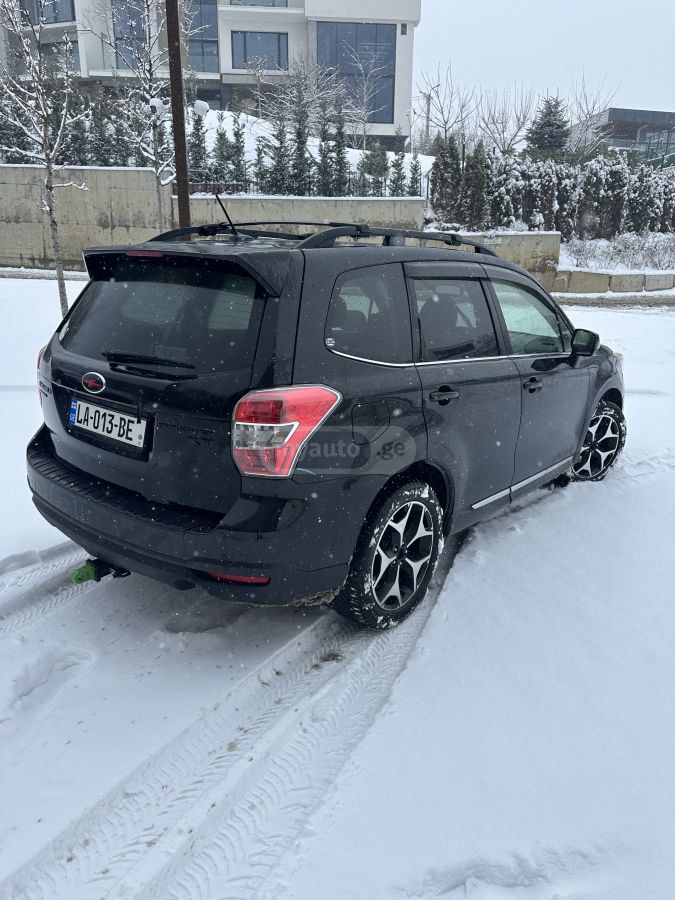 Subaru Forester 2015 — photo 2