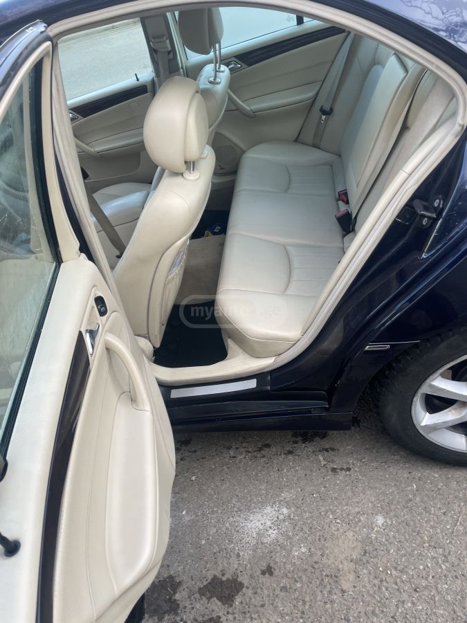 Mercedes-Benz C 280 2007 — photo 2