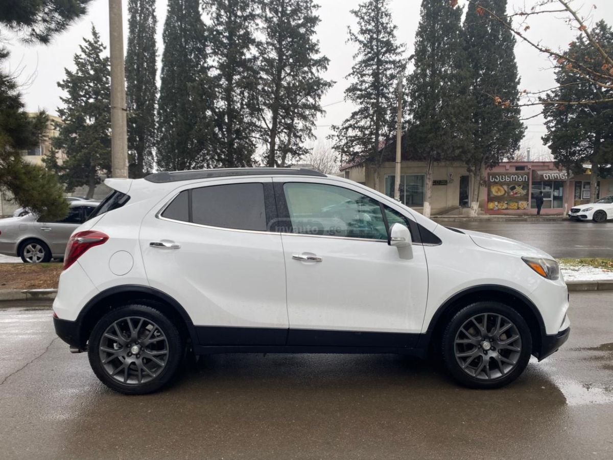 Buick Encore 2016 — photo 2