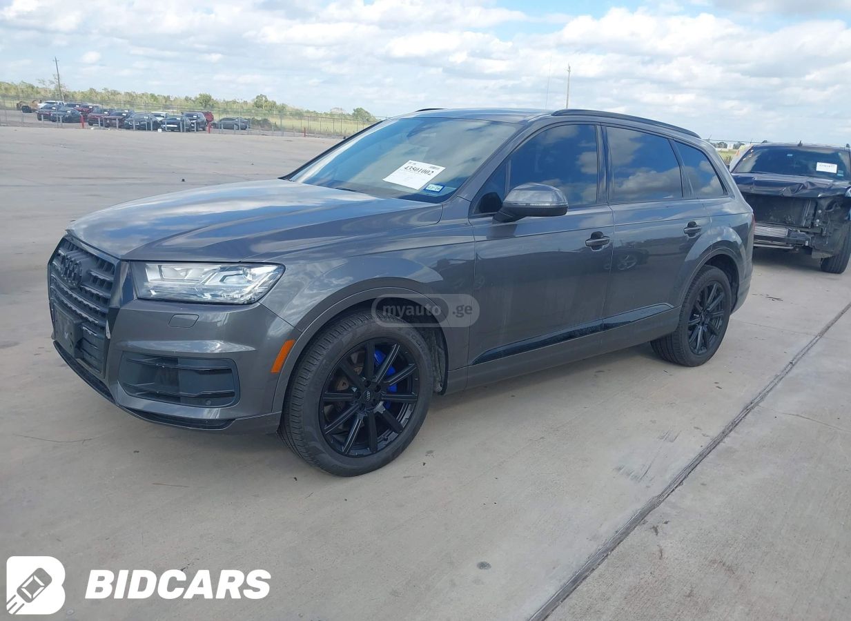 Audi Q7 2019 — photo 2