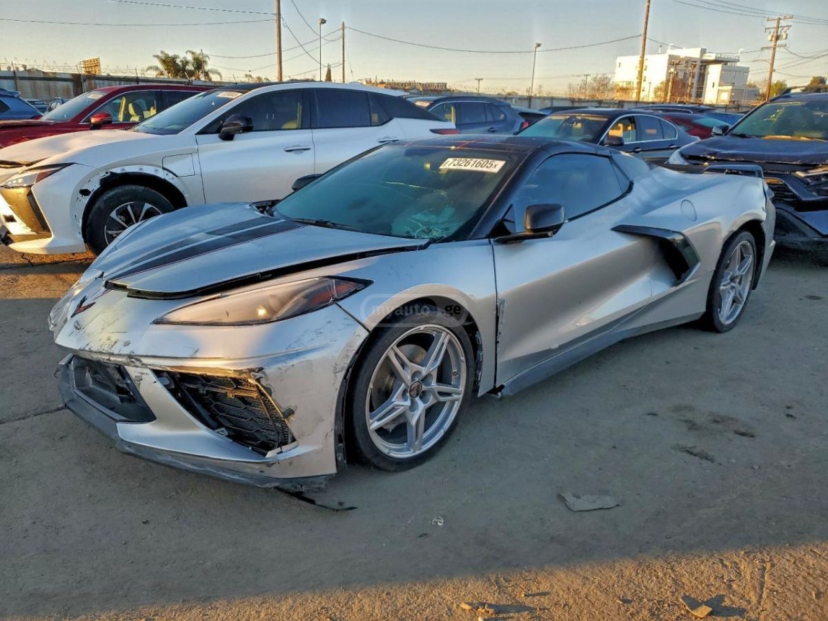 Chevrolet Corvette 2020 — photo 2