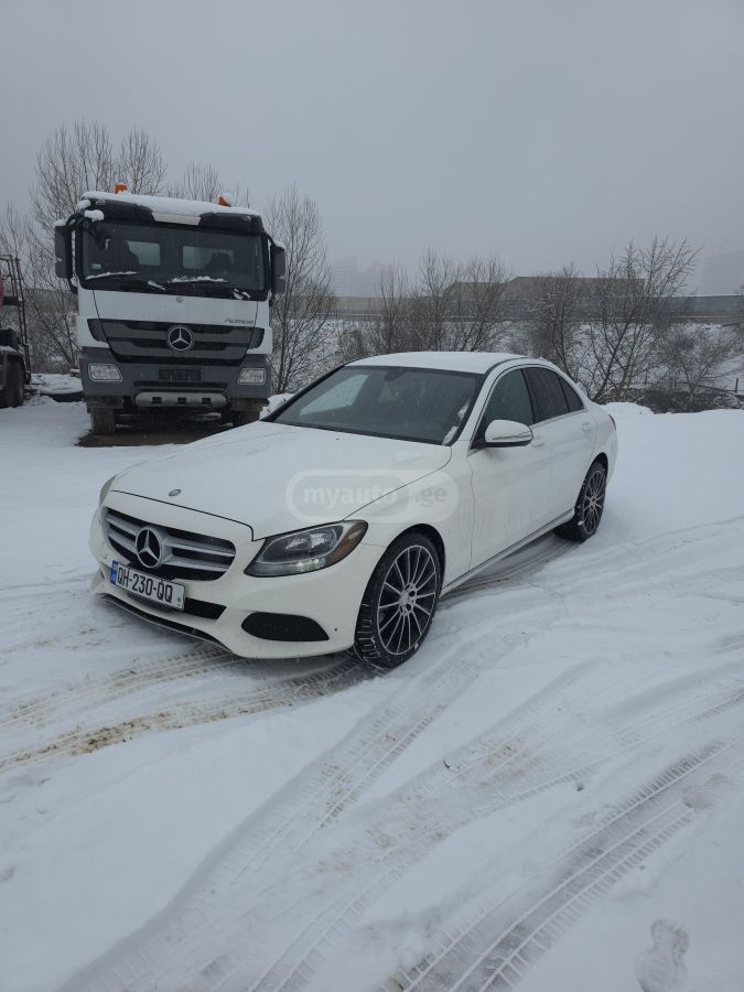 Mercedes-Benz C 300 2014 — photo 2
