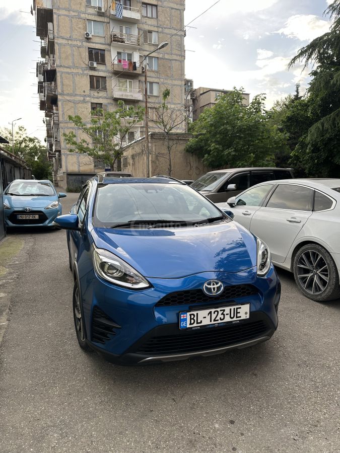 Toyota Aqua 2019 — photo 2