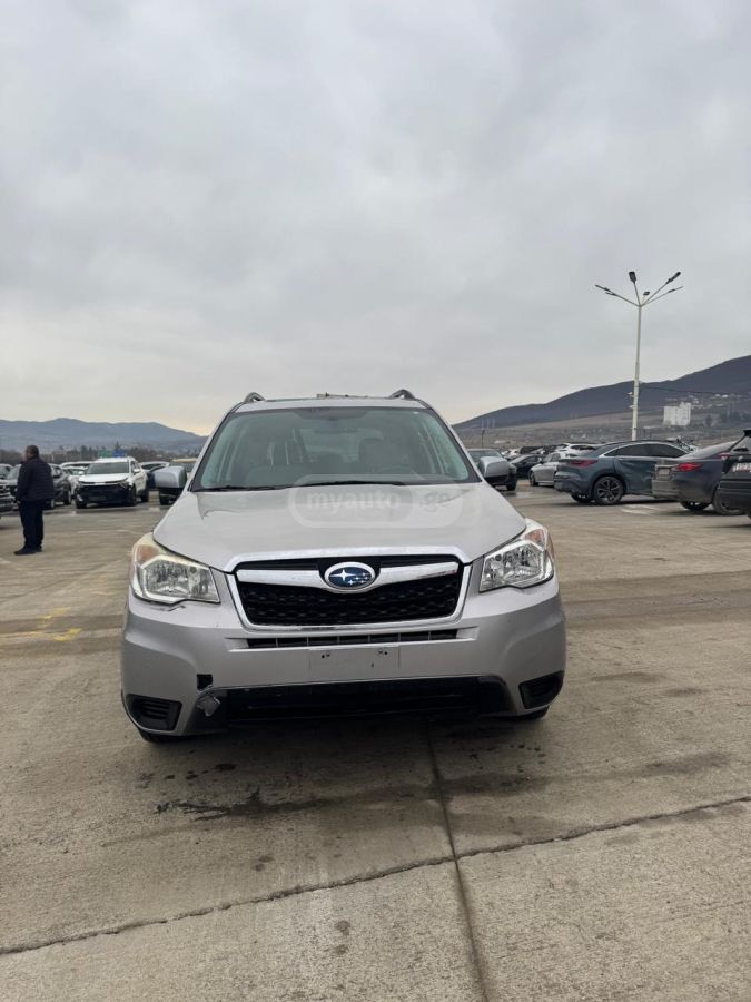 Subaru Forester 2014 — photo 2