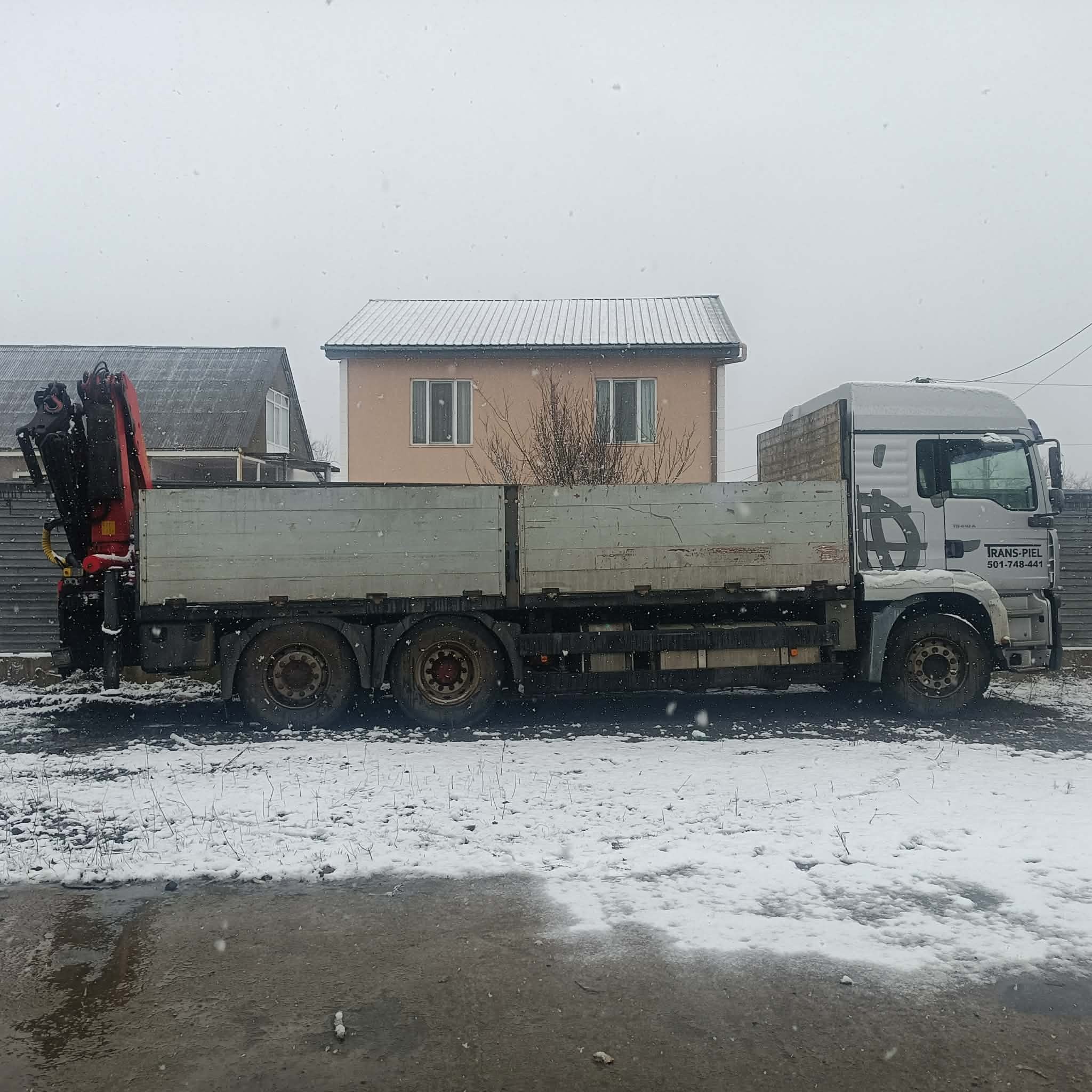 Isuzu TGA 2002 — photo 2