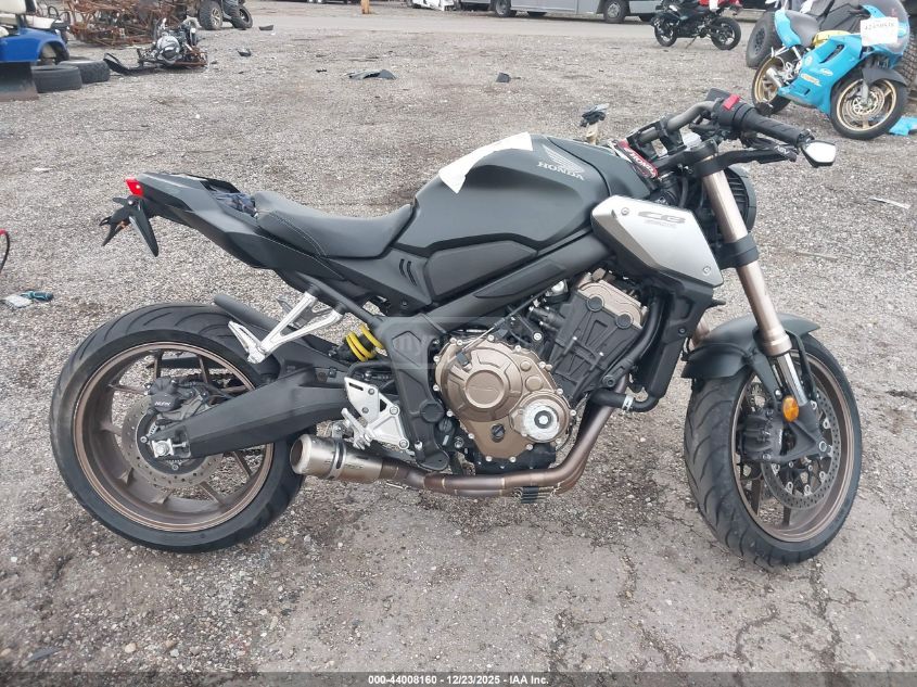 Honda CB 650 R 2021 — photo 2