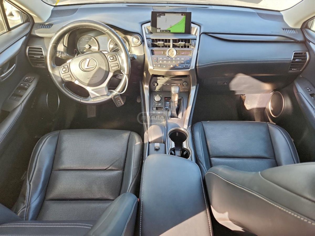Lexus NX 200 2016 — photo 2