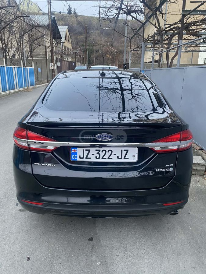 Ford Fusion 2018 — photo 2
