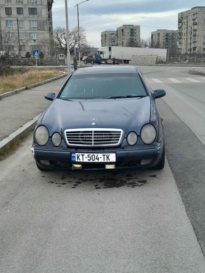 Mercedes-Benz CLK 200