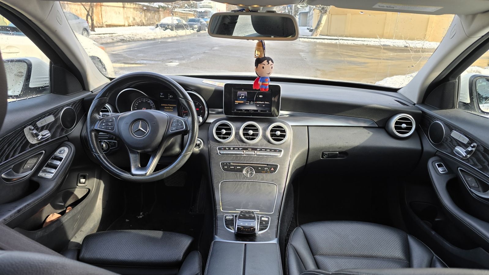 Mercedes-Benz C 300 2015 — photo 2