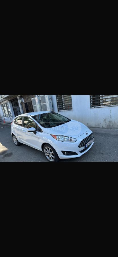 Ford Fiesta 2019 — photo 2