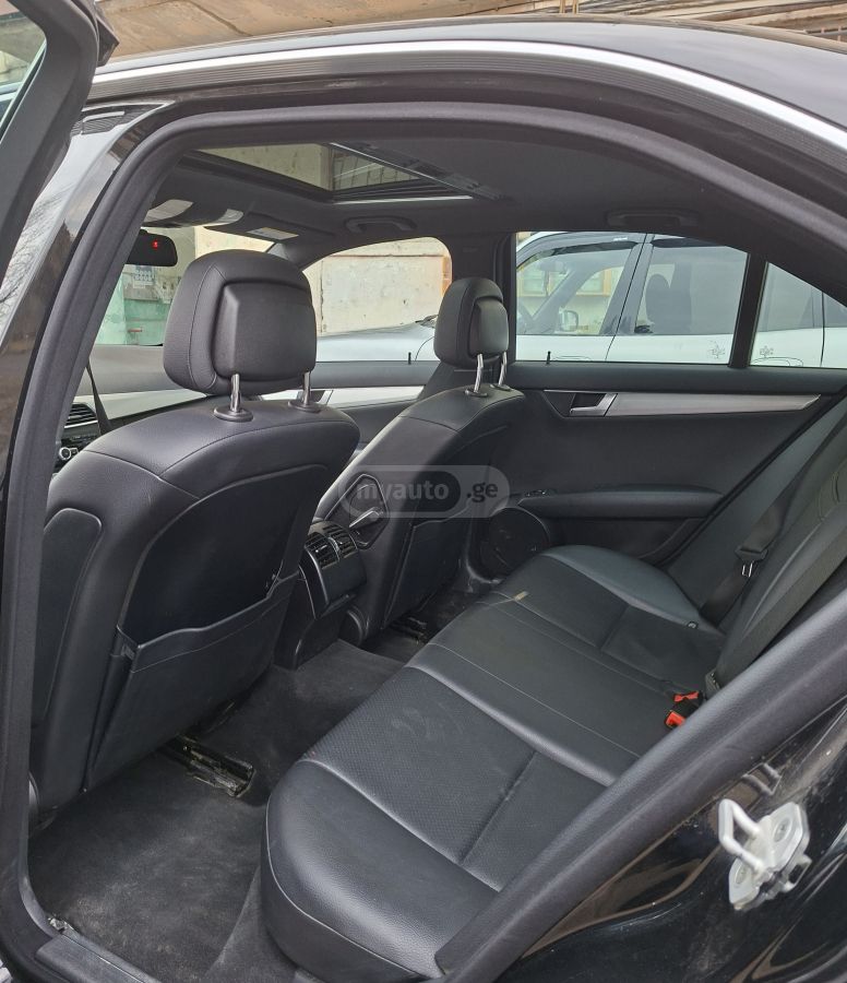 Mercedes-Benz C 250 2014 — photo 2