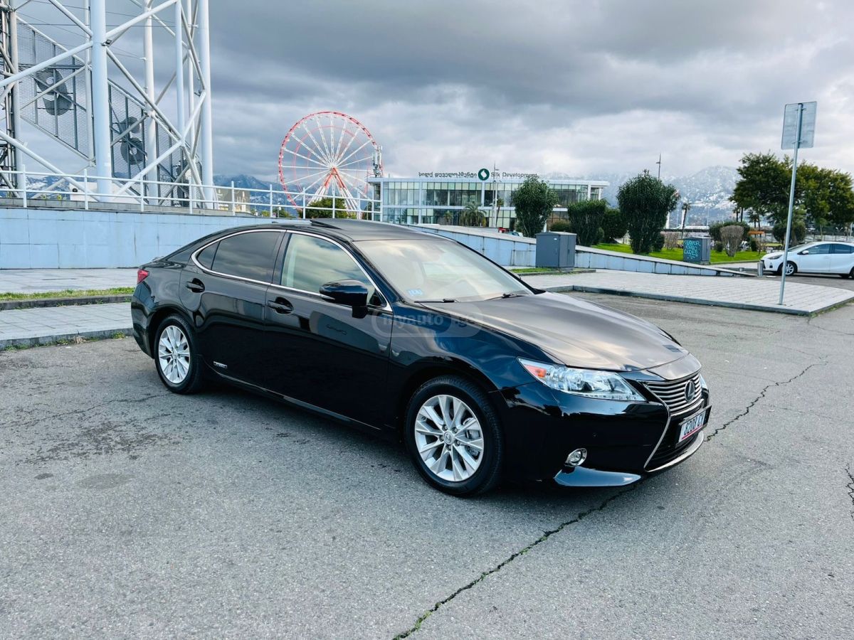 Lexus ES 300 2015 — photo 2